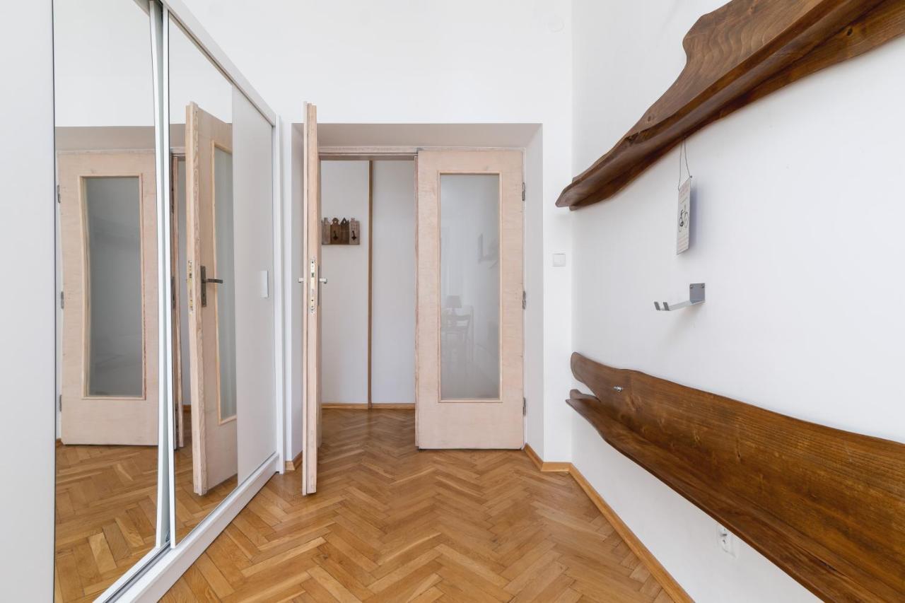 Old Town Apartments Basztowa By Renters Krakkó Kültér fotó