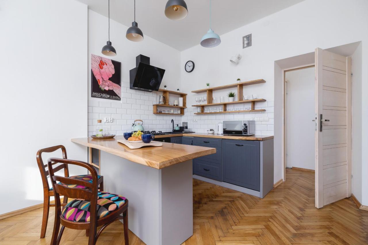 Old Town Apartments Basztowa By Renters Krakkó Kültér fotó